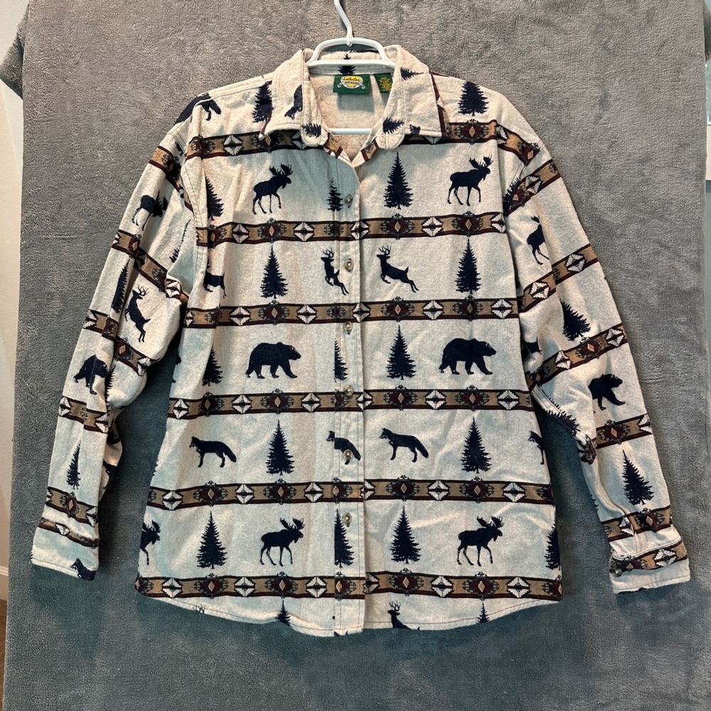 Cabelas Flannel Shirt Women M Cream Vintage Wildlife Bear Moose Cabin Outdoorsy